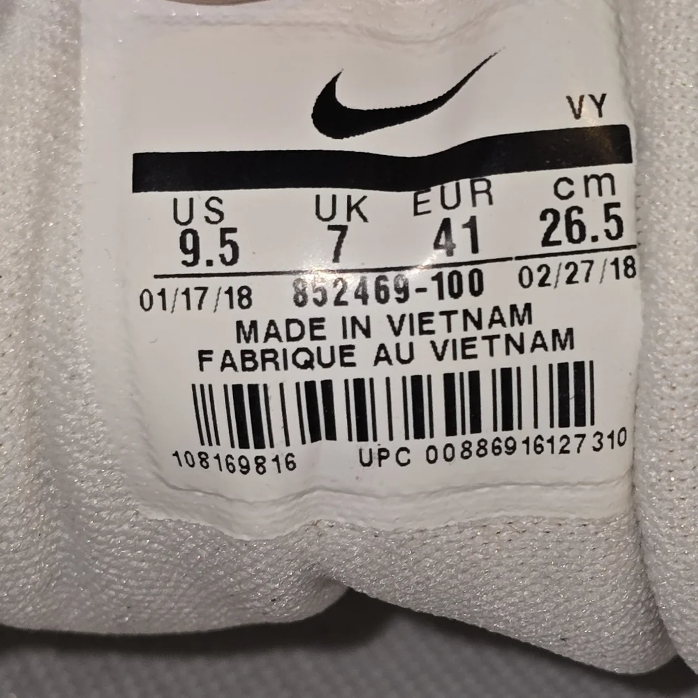 Nike Women's Lunarconverge White/Pure Platinum Wolf Grey‎ Running Shoes Sneakers